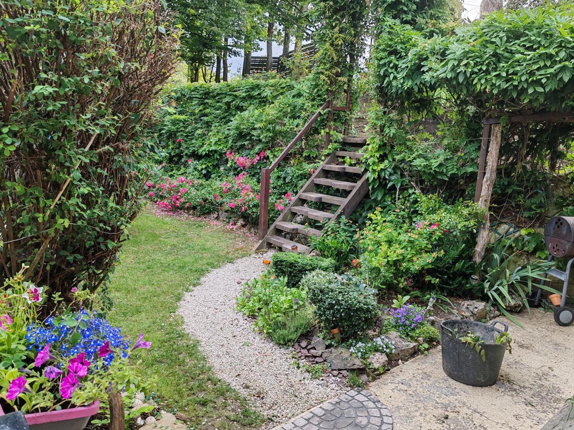 Camp Paradis Vireux-Molhain Kültér fotó